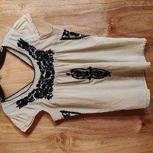 Solitaire Y2K Boho Embroidered Babydoll Blouse Tan Black Cap Sleeve Cotton Jr Lg